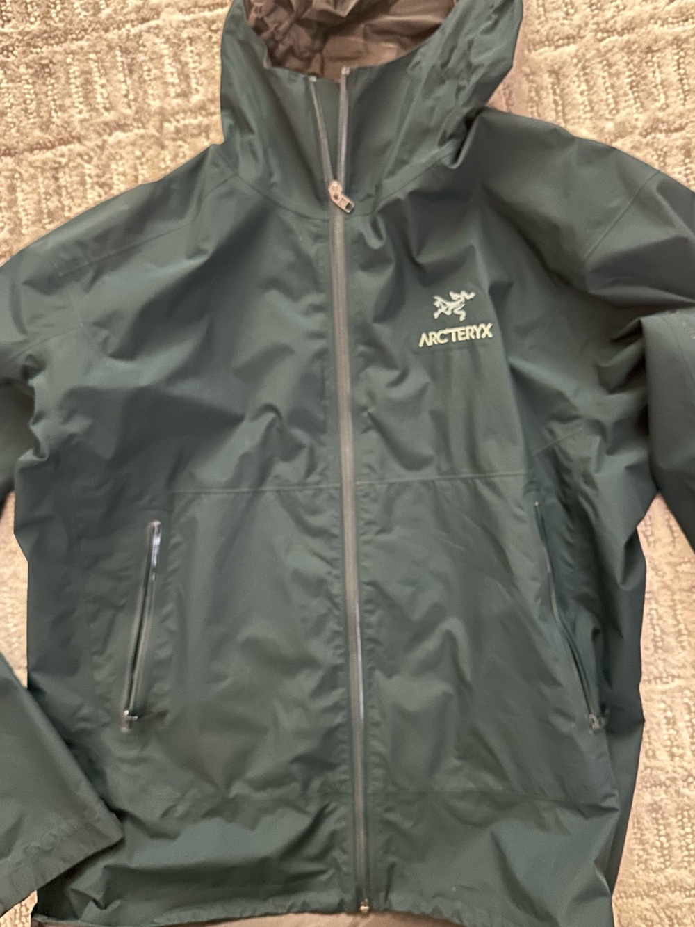 Arc'teryx Men's Hooded Rain Jacket in Teal/ Green XL